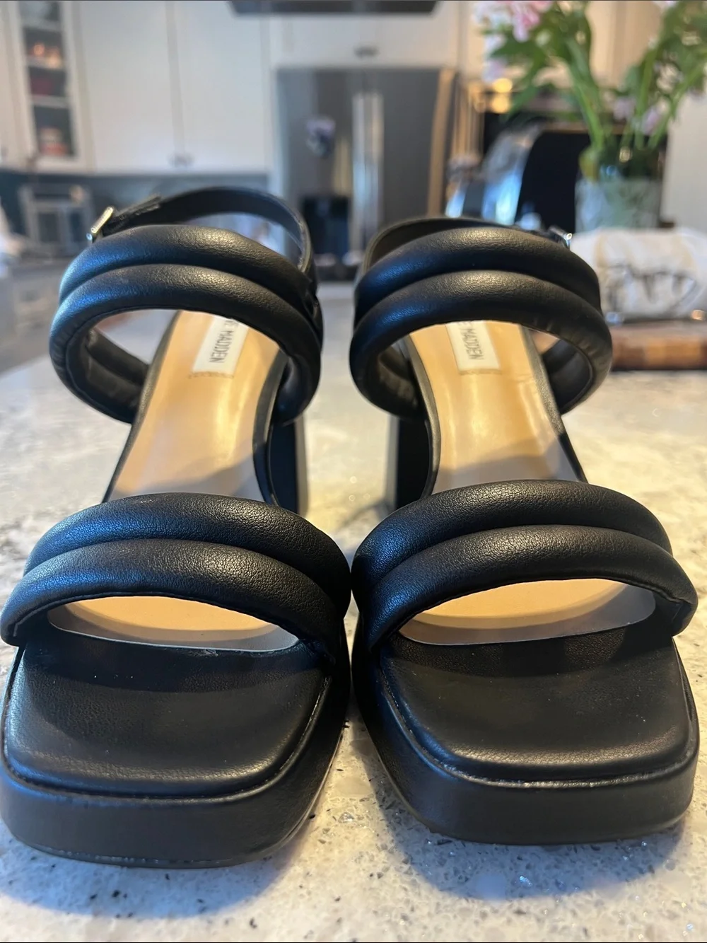 NWT Steve Madden Tahani Black Puffy Platform Sandals Block Heel Size 8 NWOB